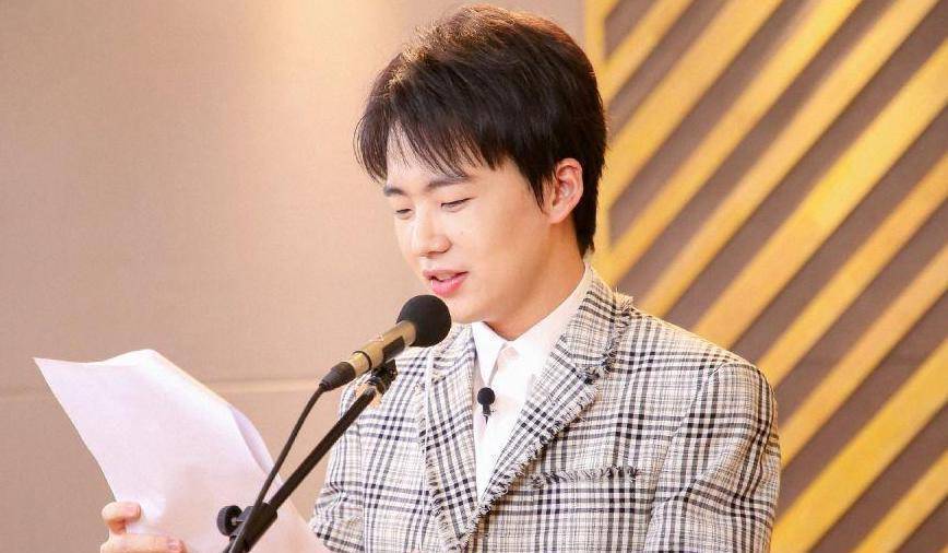 郭麒麟综艺感那么强,让他参加《王牌》换掉华晨宇,会如何?