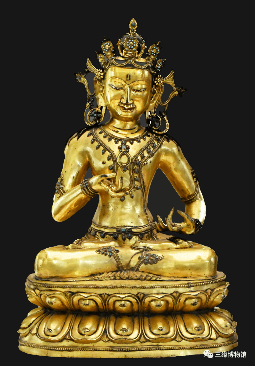 张掖市三缘博物馆——明代镶嵌宝石包底铜鎏金度母佛造像