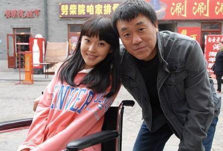 何冰,惨遭;数万恶评"人设崩塌"背后是被伤痛的心_旅游_年青人_年轻人