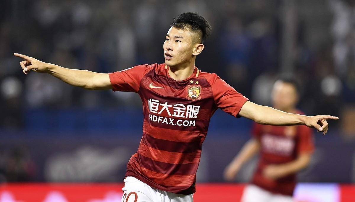 于汉超涂抹车牌,33岁游子漂泊半生仍不忘的大连情_广州_足球_程显飞