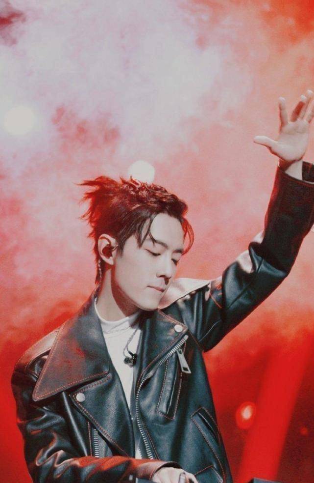 现在节目组官方都没发话,那连王力宏能不能参加都不确定,就别想着肖战