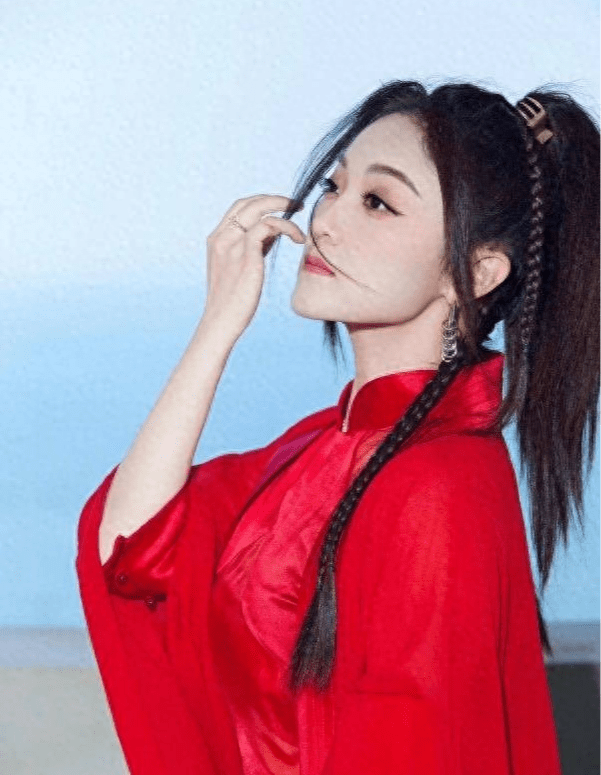 王小玮是国家一级演员吗( 王小玮获一级演奏员) - 八卦 - 搜娱网
