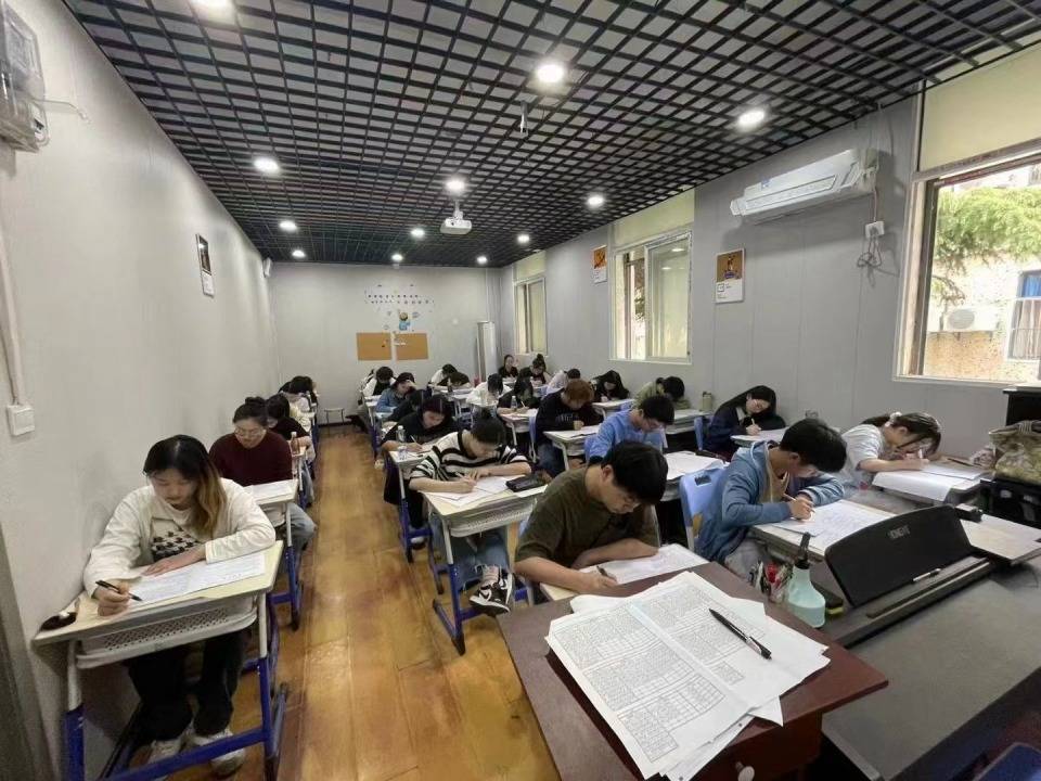 艺考改革后美术生还要参加校考吗？