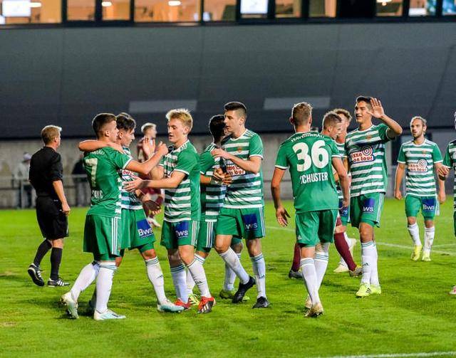 周三足球强档:阿贾克斯重创客场虫 紫百合期待逆转_佛罗伦萨_卢多戈