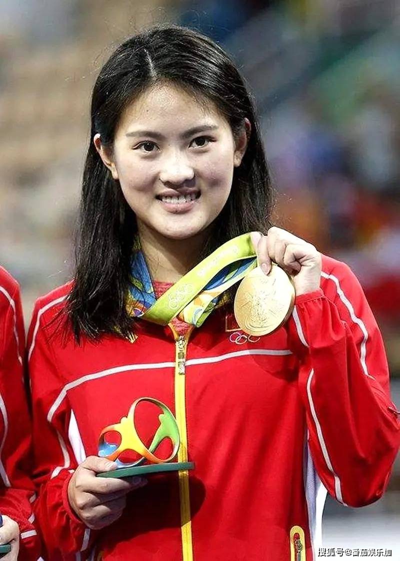 2008年,北京奥运会上,陈若琳在女子10米跳台比赛中成功卫冕,并与王鑫