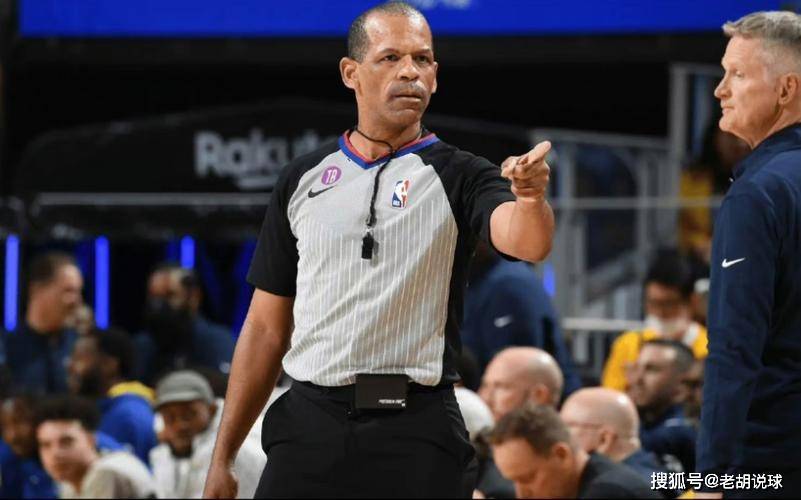 nba黑哨裁判宣布退役!