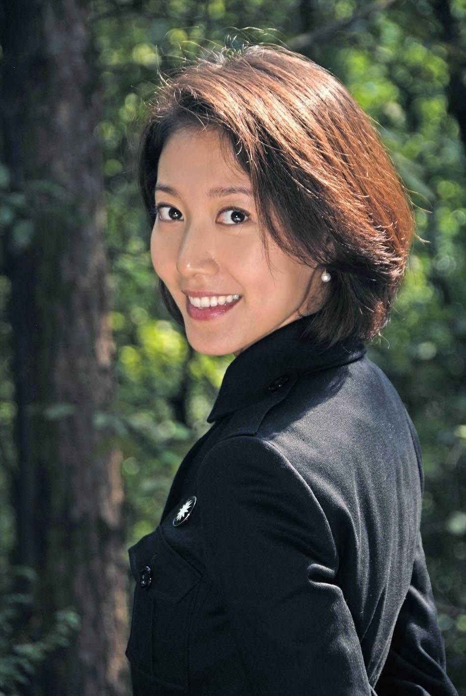 拒绝苏有朋,巅峰时隐婚生子,后又凭"恶妾"翻红_高露_小时候_孩子