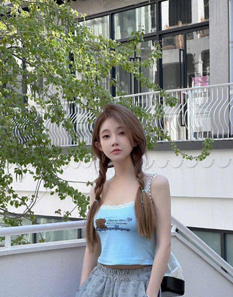 它们展现出健康与活力,同时也传递出观众积极向上的生活态度.