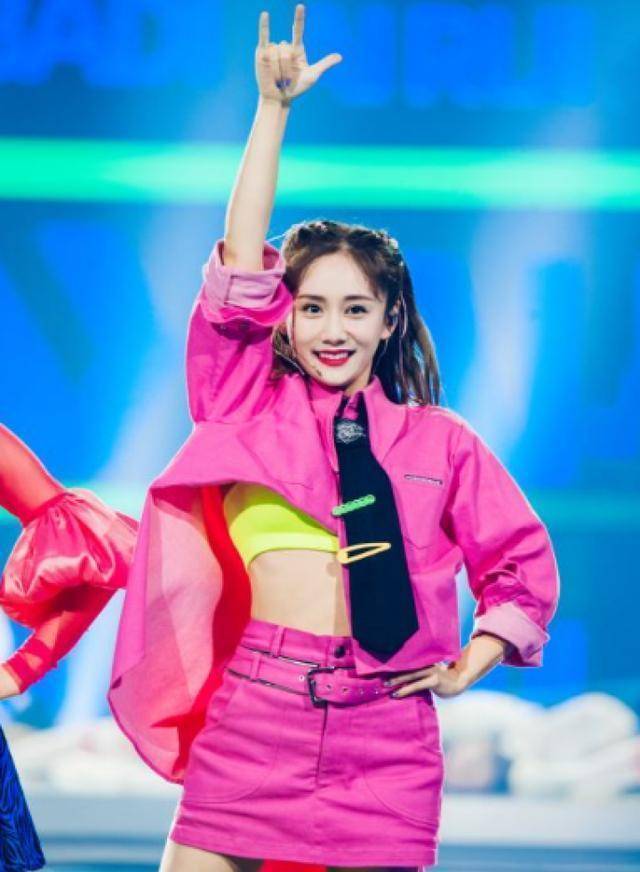 首场公演淘汰6位姐姐宁静,万茜,刘芸全都哭了_陈松伶_朱婧汐_眼眶