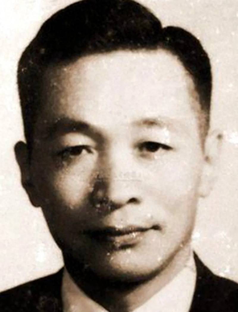 他长期在云南工作,曾担任云南省省长,70岁病逝在省委书记岗位上_周兴