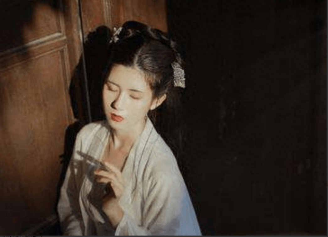 李禺两相思_古代爱情诗词_表达思念爱人的诗句