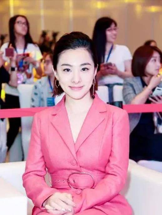 刘璇:36岁嫁给"穷小子",老公真实身份曝光,嫁得比郭晶晶好_训练_体操
