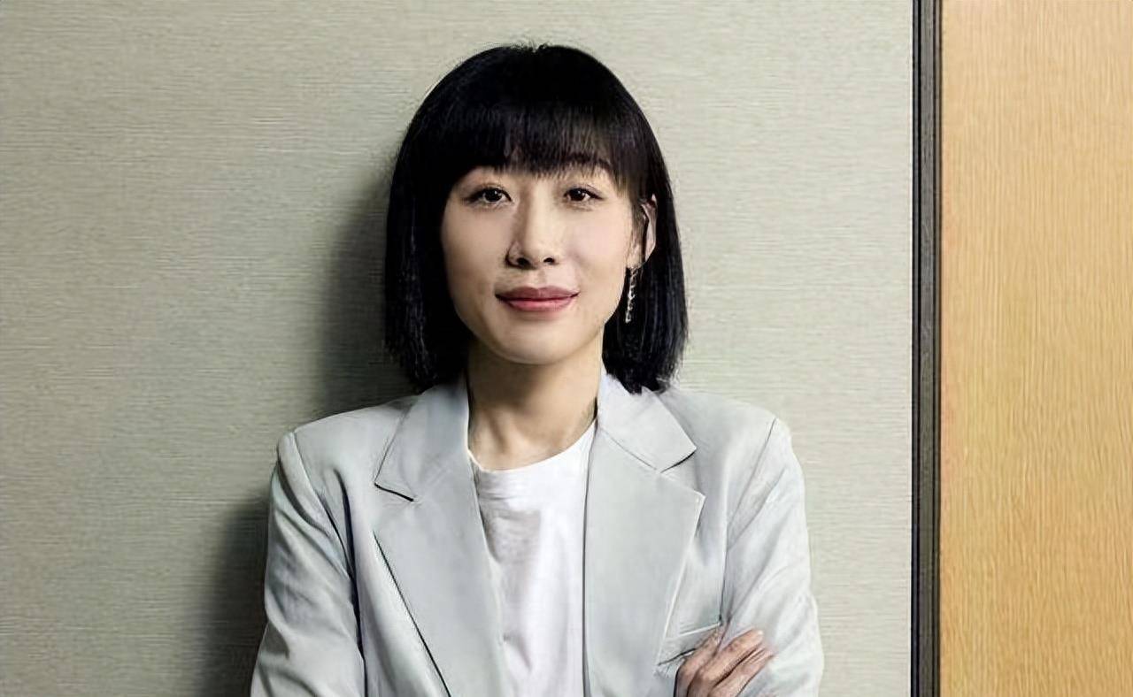 任素汐:被吐槽是"驴脸",深陷小三传闻,没颜值的她为啥这么火_演技