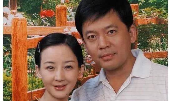 何政军,为啥红了几十年没绯闻,看他妻子是谁就知道_军人家庭_范雨_剧