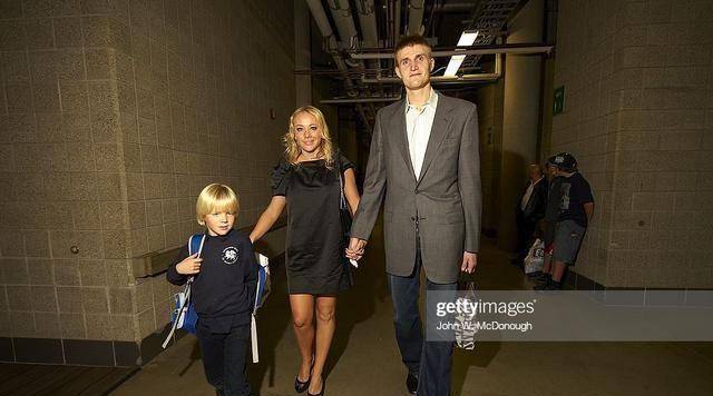 玛莎的厨艺大度牺牲终打动基里连科_美国_妻子_老公