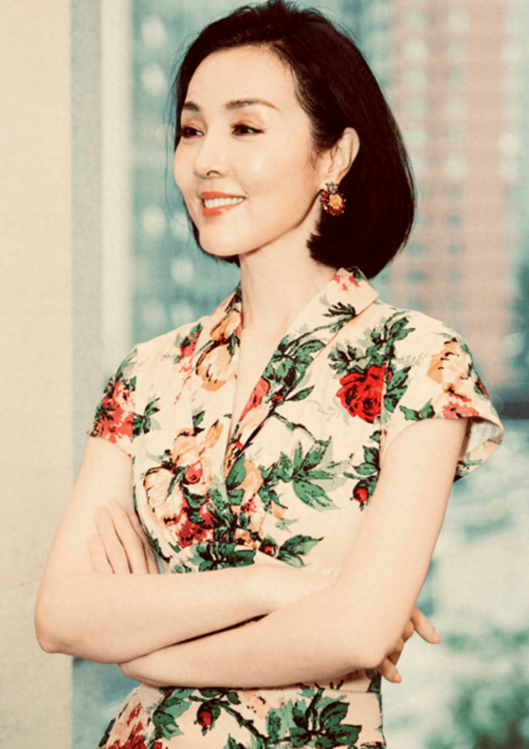 演员姜宏波:姜文捧红她,出道26年无绯闻,50岁活得干净洒脱_姜洪波