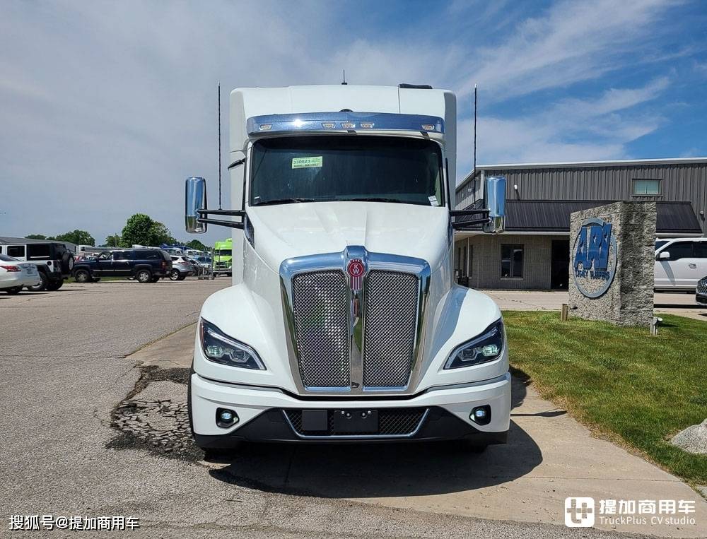 3米长生活舱,将卡车舒适性发挥到了极致,爆改的肯沃斯t680实拍