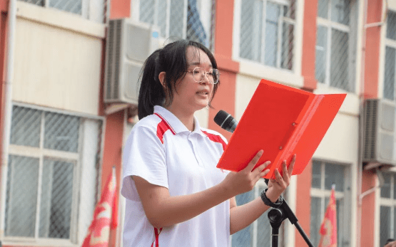 展军训风采,谱铿锵青春——衡水顺平中学举行高一新生军训开营仪式
