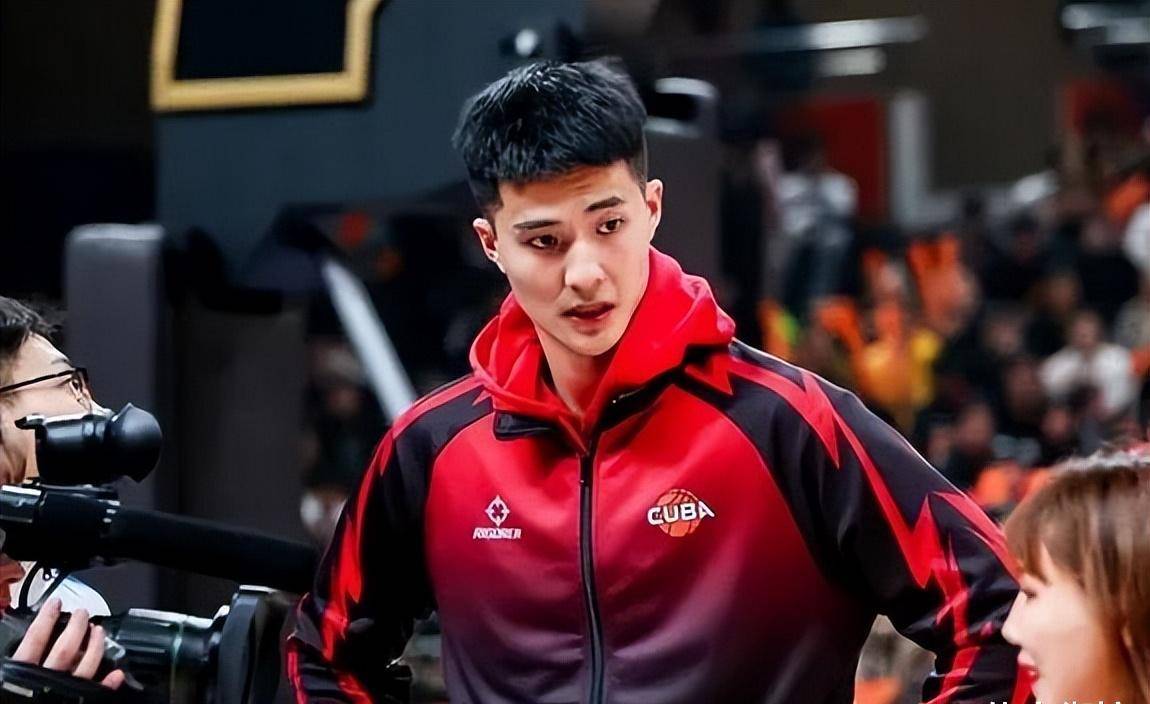 怕啥来啥,汕大杜兰特面临失业,湾区翼龙欠债百万,原地解散!