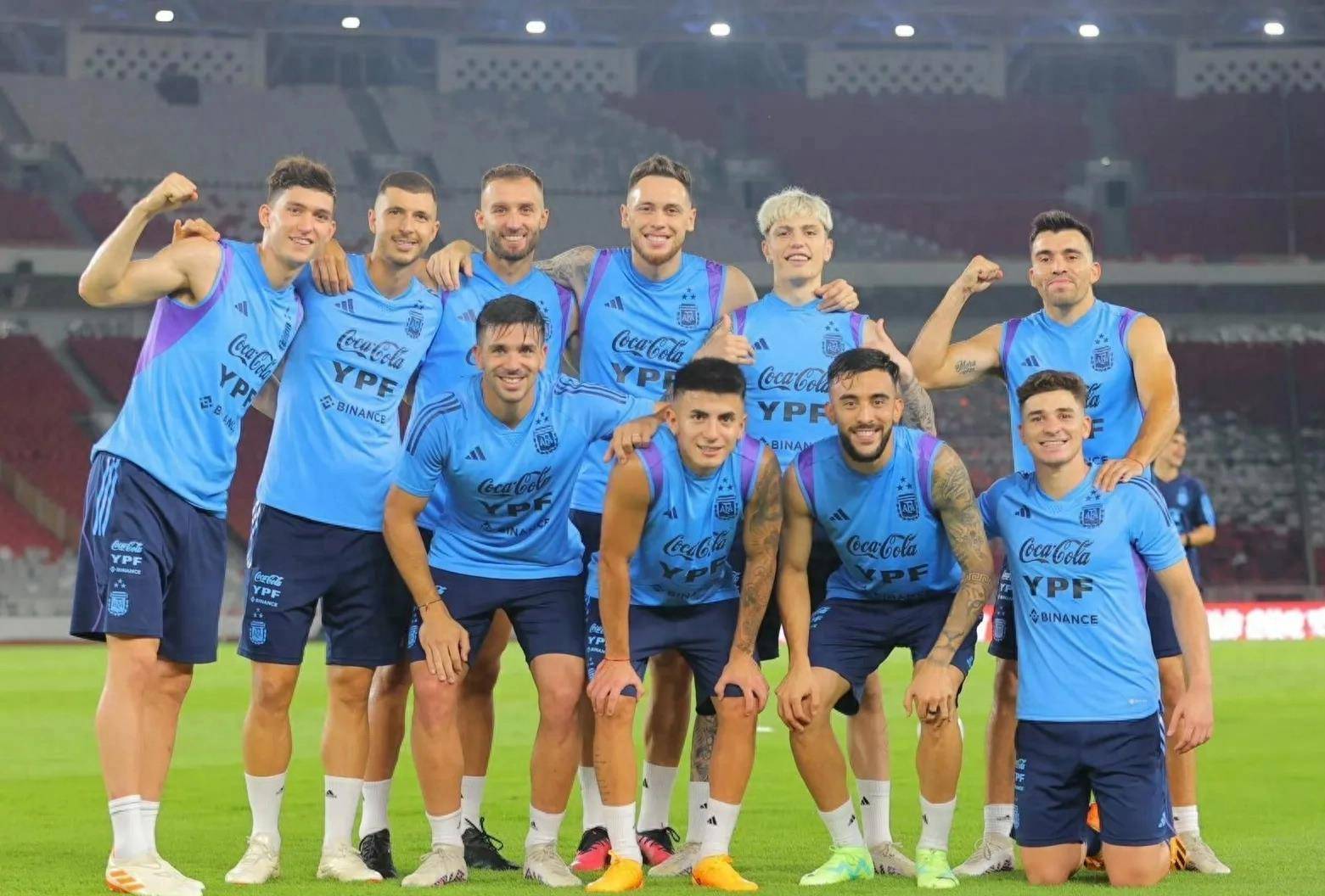 马丁内斯(维拉),贝尼特斯(埃因霍温),阿尔玛尼(河床),穆索(亚特兰大).