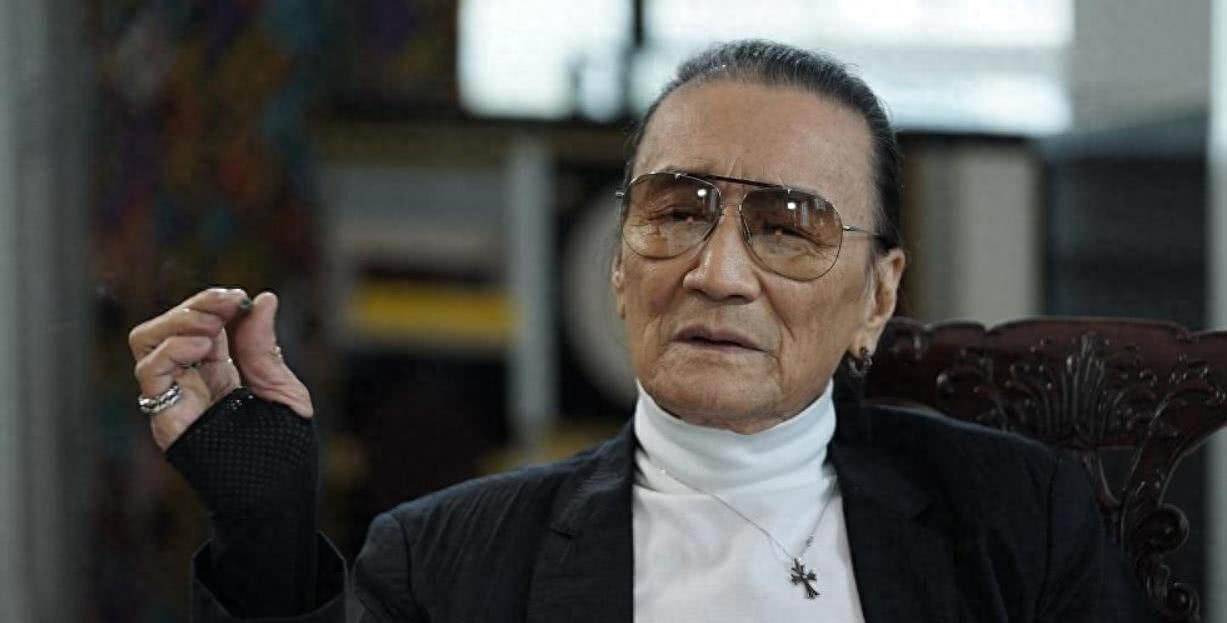 87岁谢贤近况曝光!和网友合影毫无架子,传闻中风病危_女儿_家人_观众