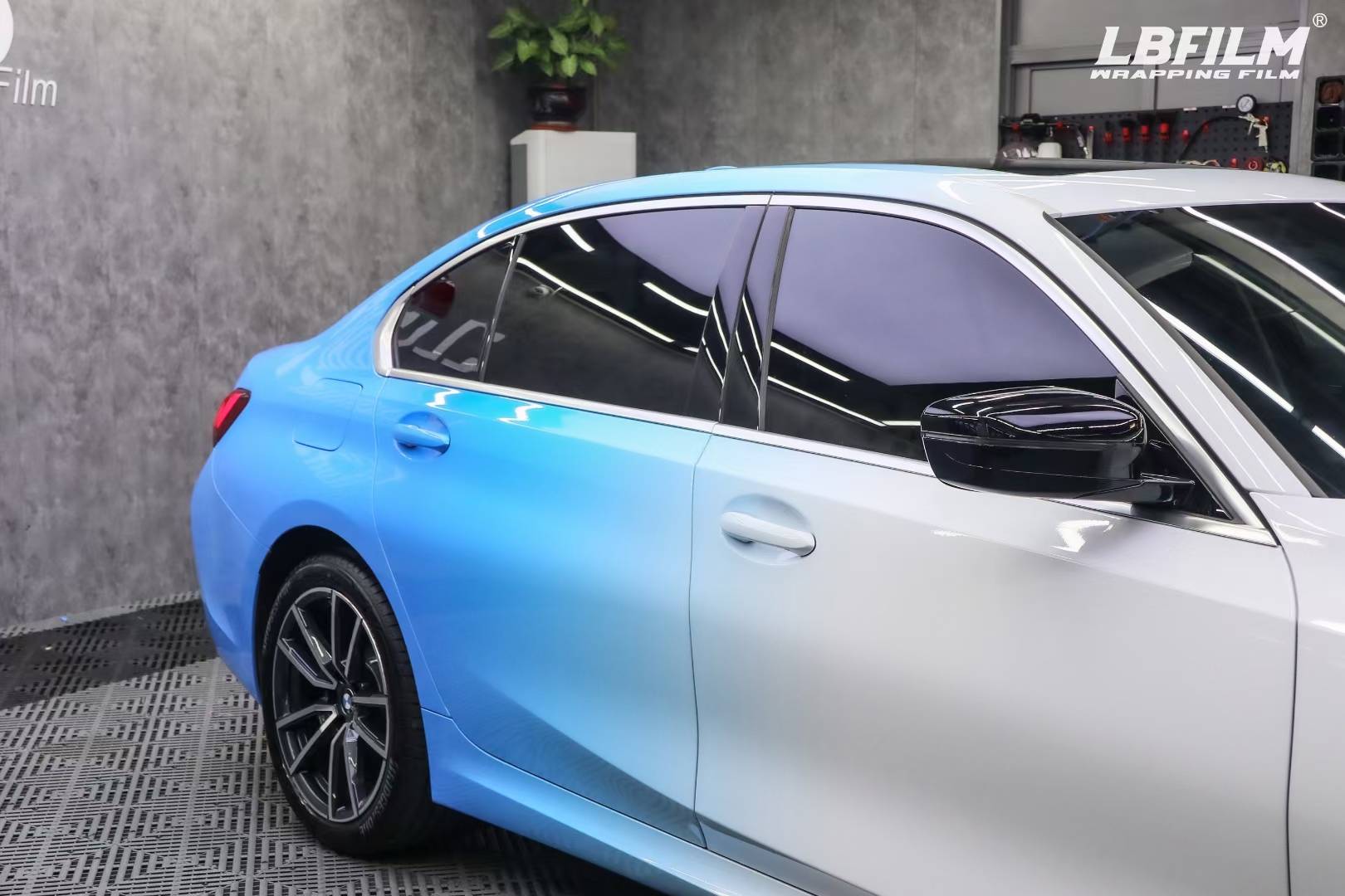 宝马3系lb改色膜蓝白渐变彩绘,清新,自然,恬淡_搜狐汽车_搜狐网