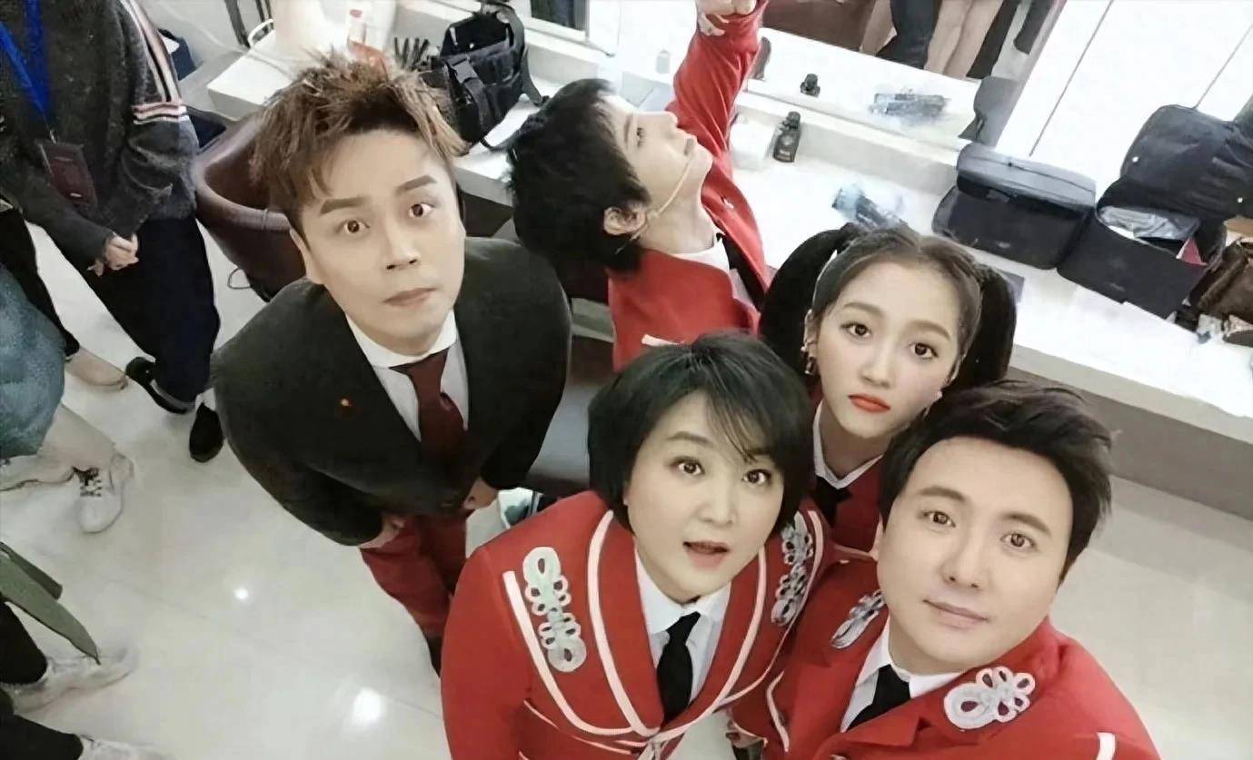 华晨宇沈腾通宵录制王牌,透支艺人身体遭质疑_工作_节目_身心健康