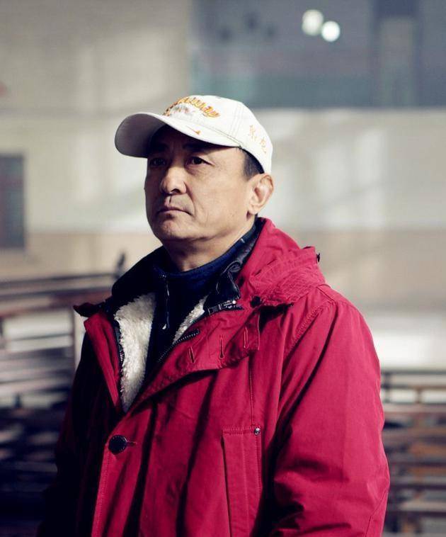 他是曾"乐坛常青树",23岁出道24岁成名,1因素致他销声匿迹_陈羽凡