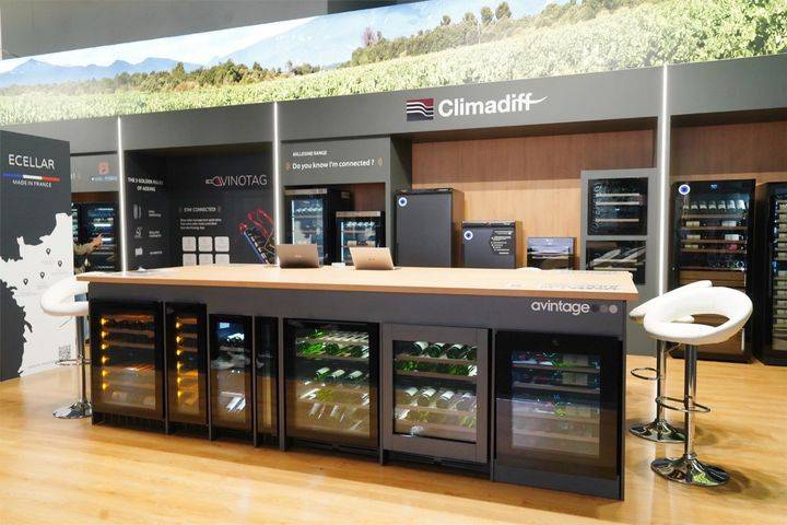 140 字(可选)在hoover展区,用户在hon app应用程序上选择要放入冰箱的