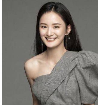 出道即巅峰的馨子,父亲破近况人气直线下降,37岁无房无车仍单身_生活