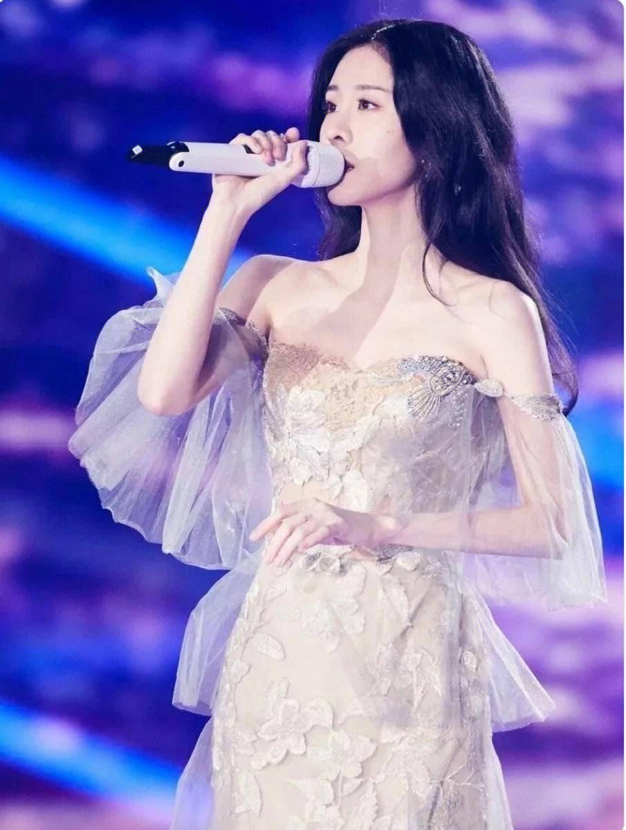 好声音内幕揭秘,张碧晨花3000万买冠军?