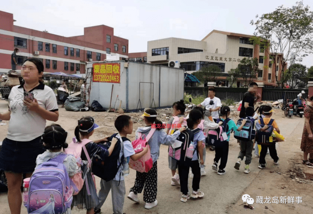 江夏藏龙岛这个废品回收站何时清理?