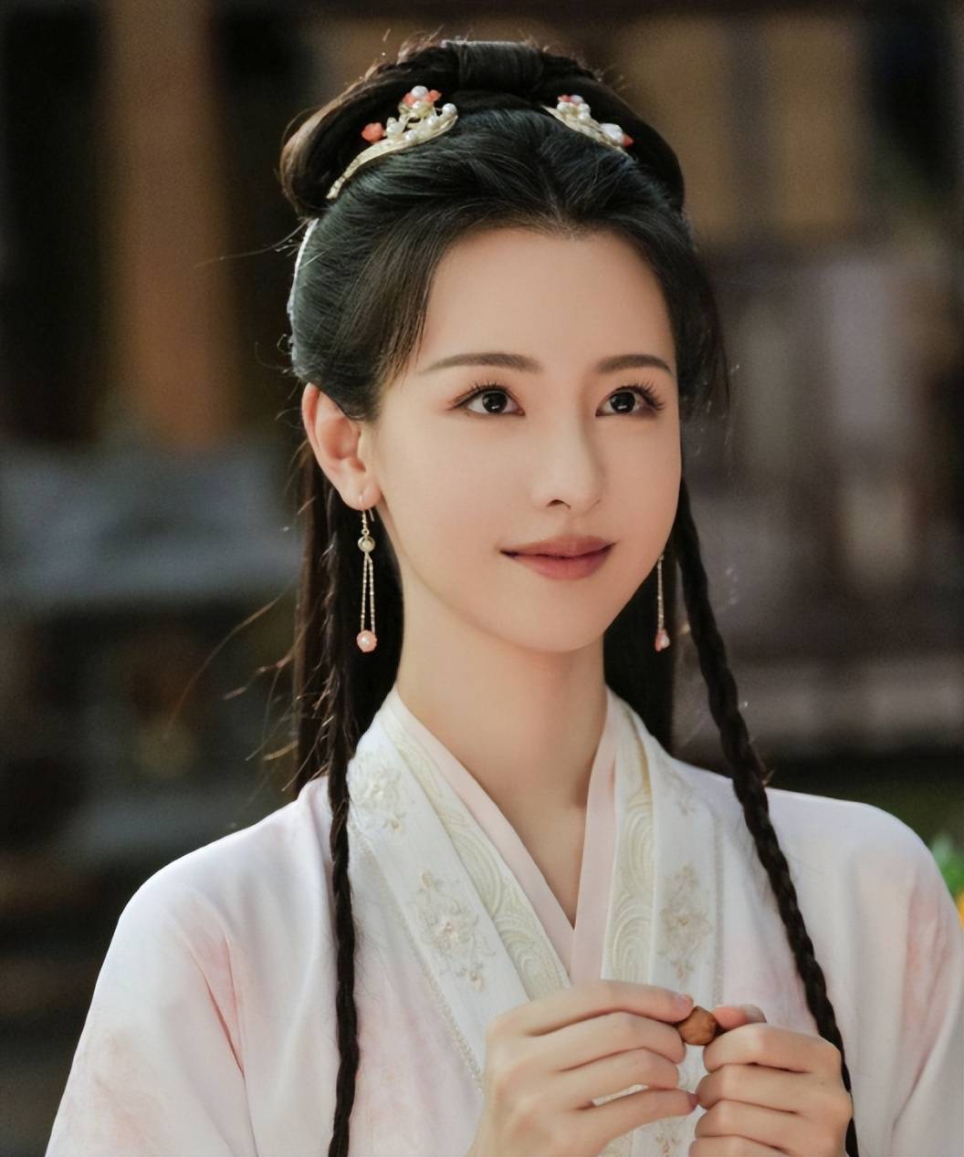 比如说90花的陈钰琪,张予曦,张慧雯,祝绪丹,彭小苒,乔欣,梁洁等,95花