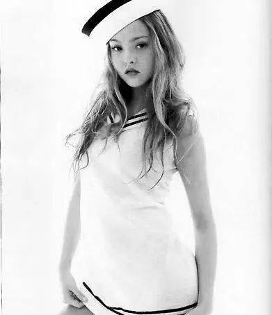 还记得"y2k鼻祖"戴文青木吗?她带女儿拍杂志啦_aoki_chanel_时尚