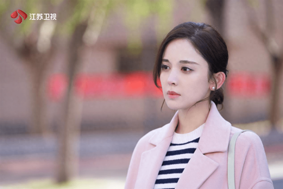 访谈-演员娜扎:迈入30岁年龄关口,内心在慢慢变强大_余佳恩_台词_剧中