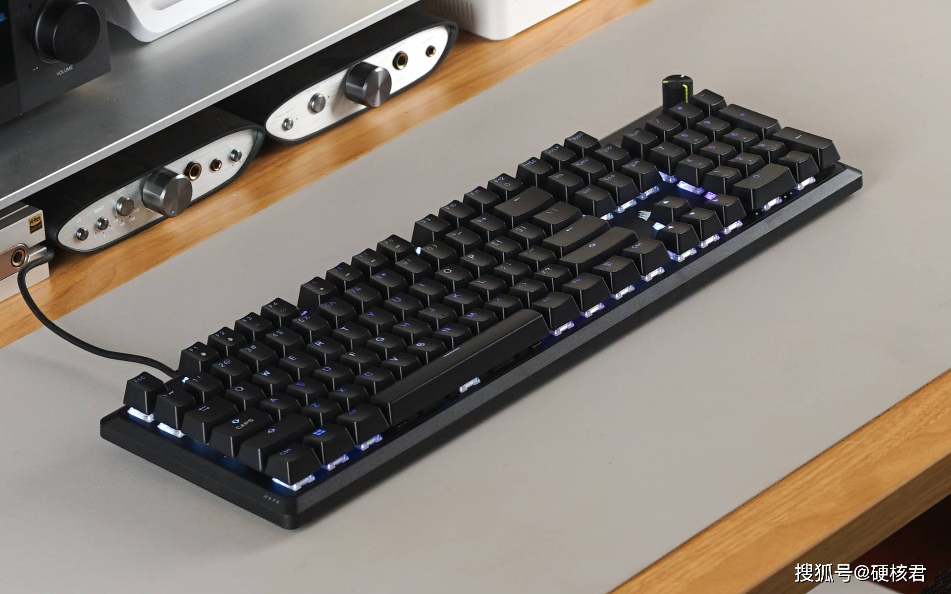 美商海盗船k70 core rgb机械键盘测评:游戏与实用性的完美结合!