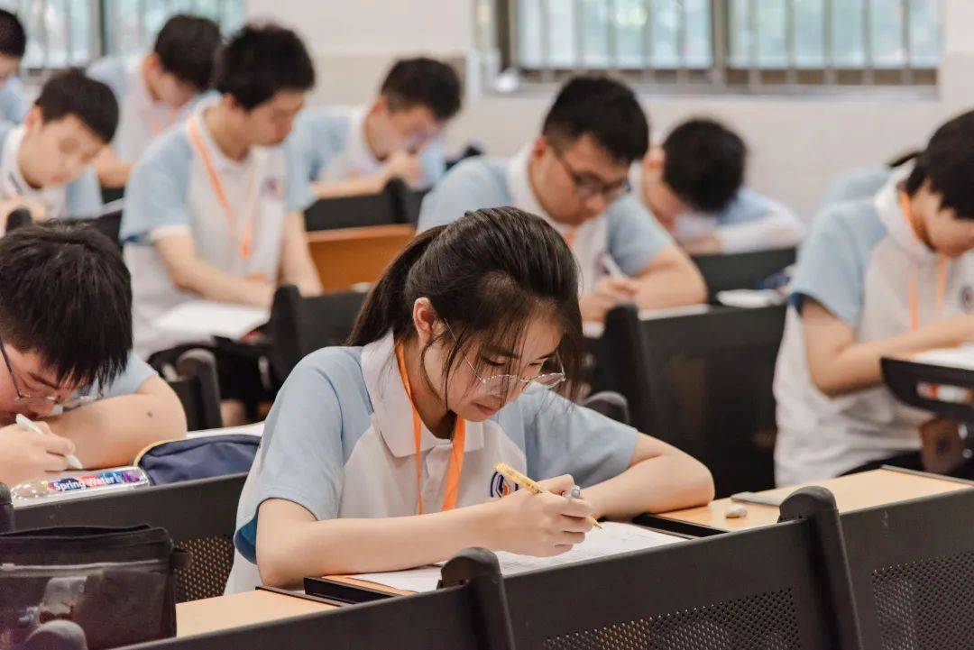 你』校服助力江苏省中小学生实验能力大赛圆满收官_教育_总决赛_无锡