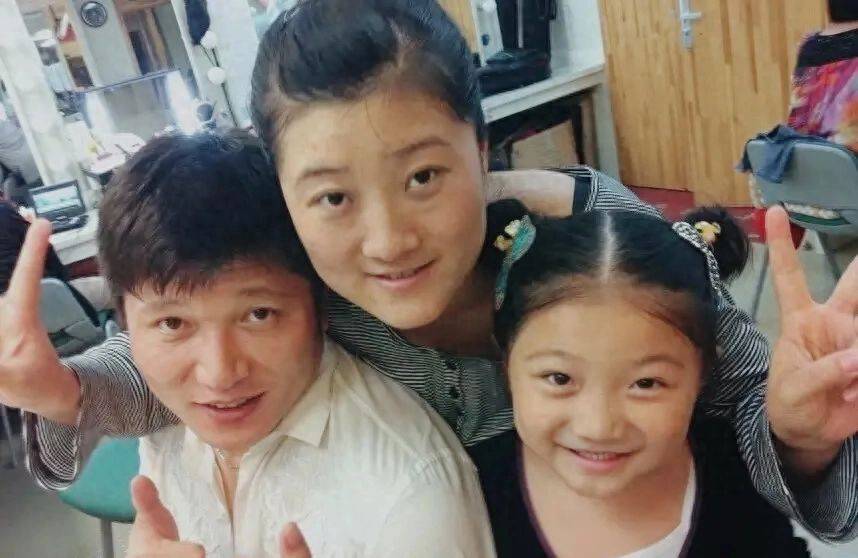 葛珊珊:是赵本山爱徒,她有钱有娃后婚姻却破裂了_历小峰_二人转_梁富