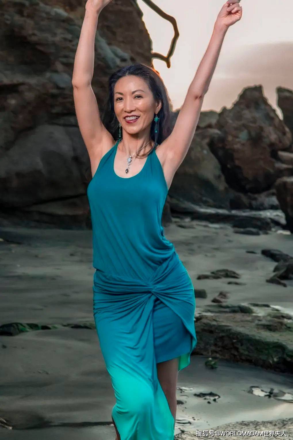 【world madam段杨伟丽专访】世界夫人2023中国区总冠军_服务_女性