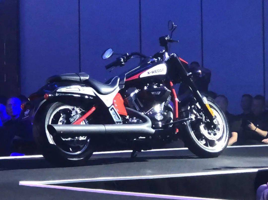 首发5款巡航摩托,x-wedge新威骑开启超大排摩托中国时代_产品_体系_大