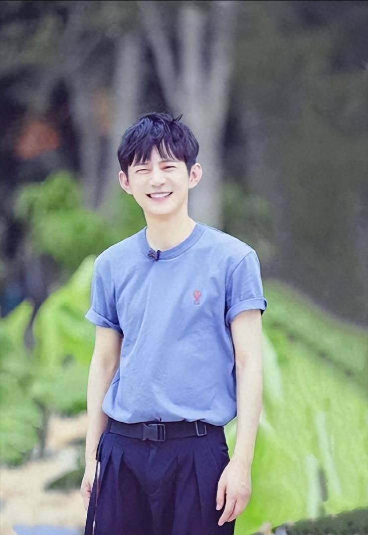 被女保姆实名举报,法院一审判决败诉,何炅并不承认