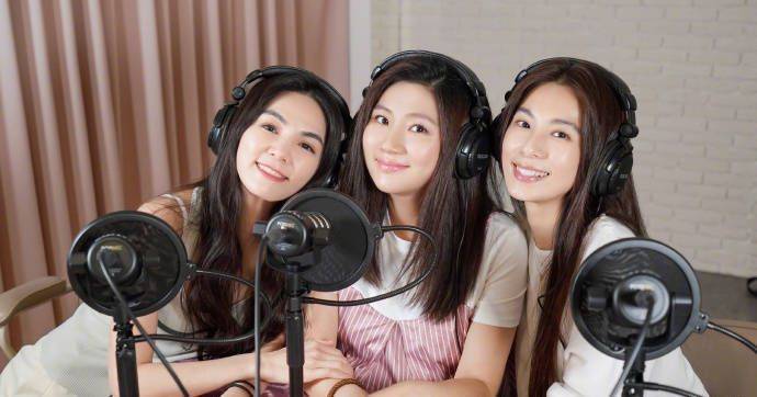 she成团22周年 三人合体录广播为粉丝送惊喜礼物_音乐_时光_ella