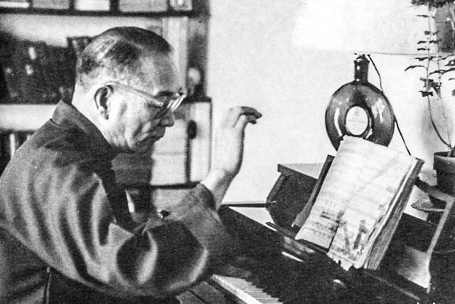 林语堂的二女儿曾在自传中写道:"我们一家都知道父亲对陈锦端阿姨的