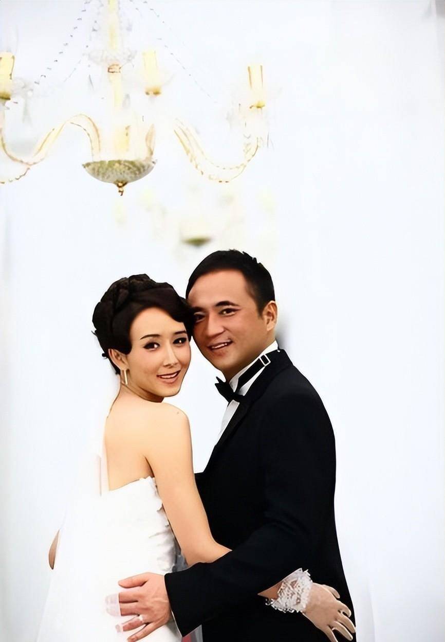 "拿督夫人"胡静:被亿万富豪追三年,打败杨紫琼嫁豪门却穿地摊货