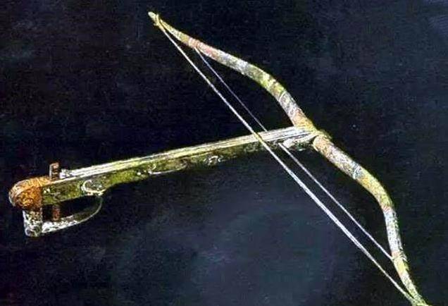 记载:凡弓箭强者行二百余步,弩箭最强者五十步而止,古代的步相当于1