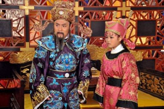 包青天之碧血丹心 珍珠衫 单元剧 仁宗 宫廷斗争 狄青招婿 契丹间谍 翻龙劫 狸猫换太子 包拯 形象_包青天碧血丹心33集