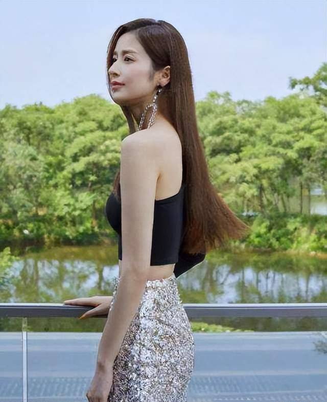 第四位——段奥娟段奥娟一开始是一位素人,但是身材过于圆润.