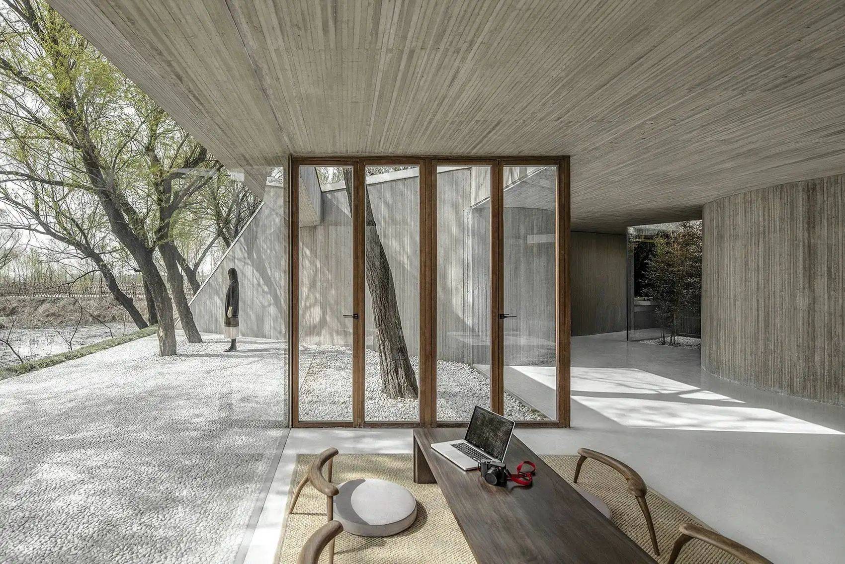 人心可大可小,己心包容,便是在塑造和拓展自己的心灵空间_世界_现实