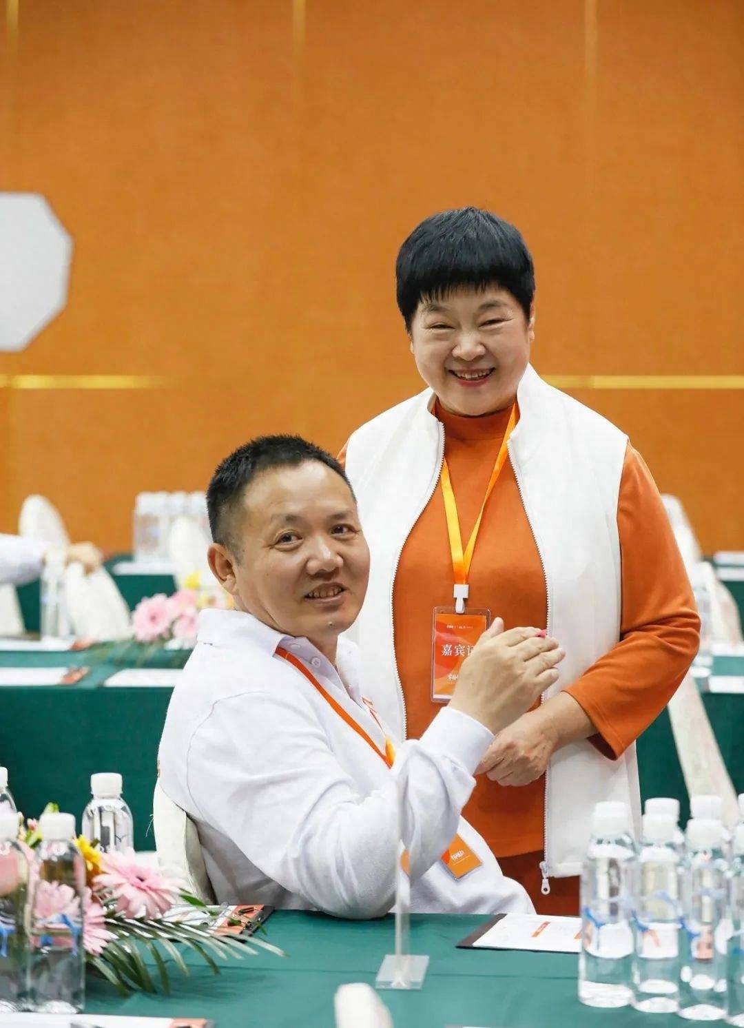 2023年6月,李文香老师在蒙山开启了幸福教练营,在老朋友的邀请下,潘军