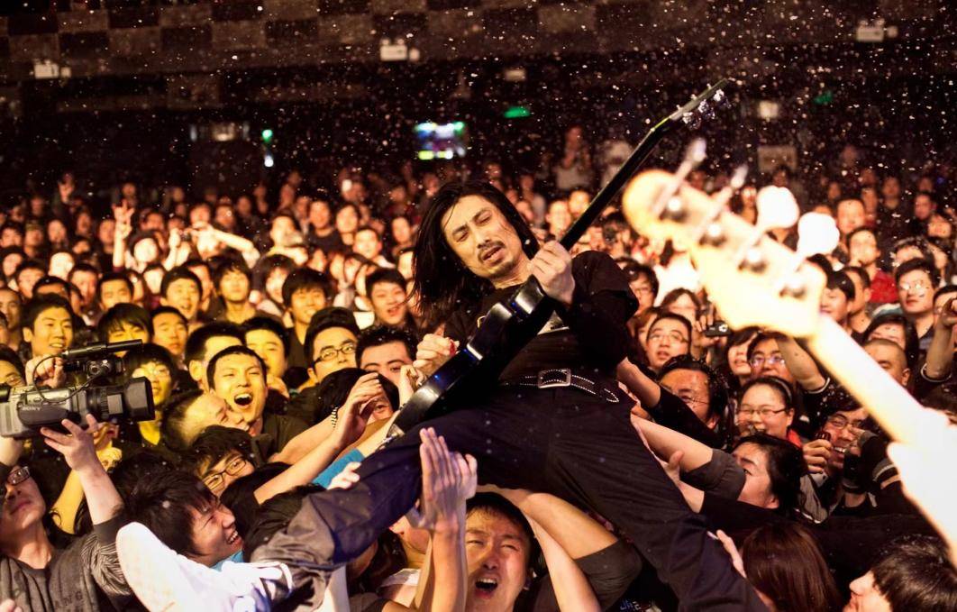 谢天笑巡演回归北方 "冰吉他""跳水"是关键词_天津_baibai_乐迷